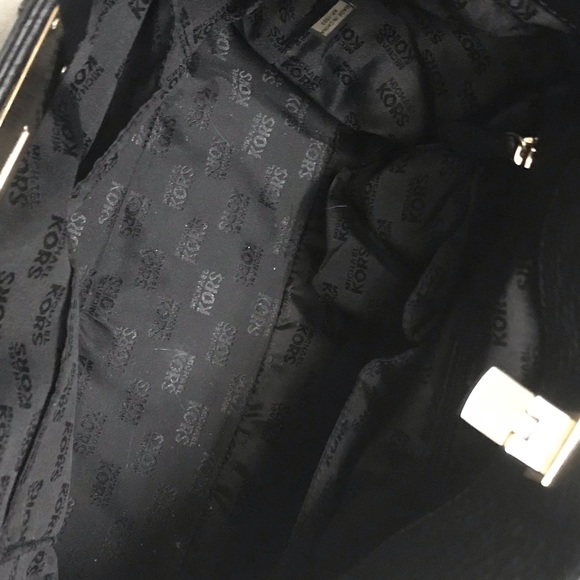 **SOLD** Authentic Michael Kors Channing Med Tote - Picture 7 of 8